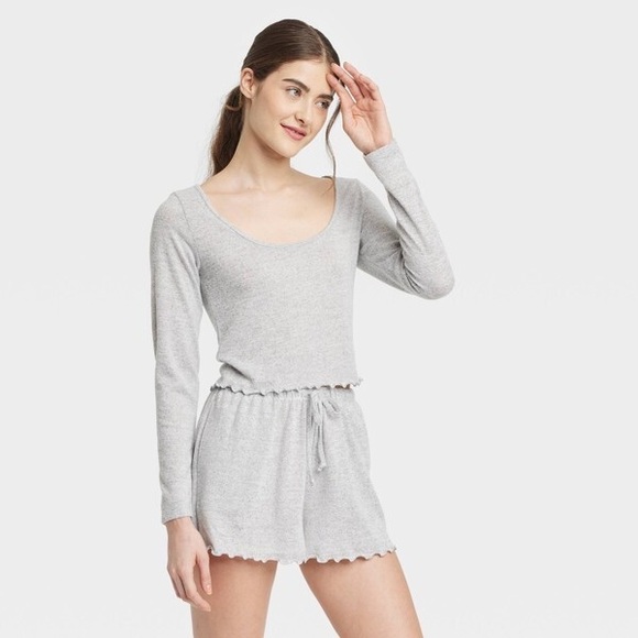 Colsie Other - Colsie Brushed Knit Long Sleeve Top and Shorts Pajama Set - Gray